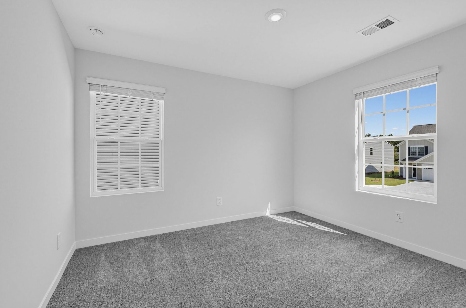 Crescent Hills Emerson II 22