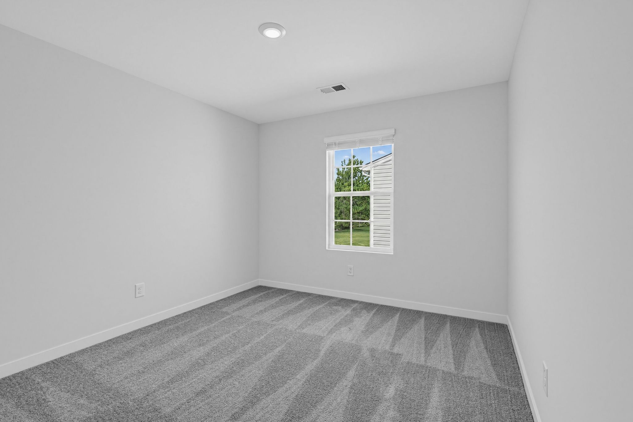Crescent Hills Emerson II 24
