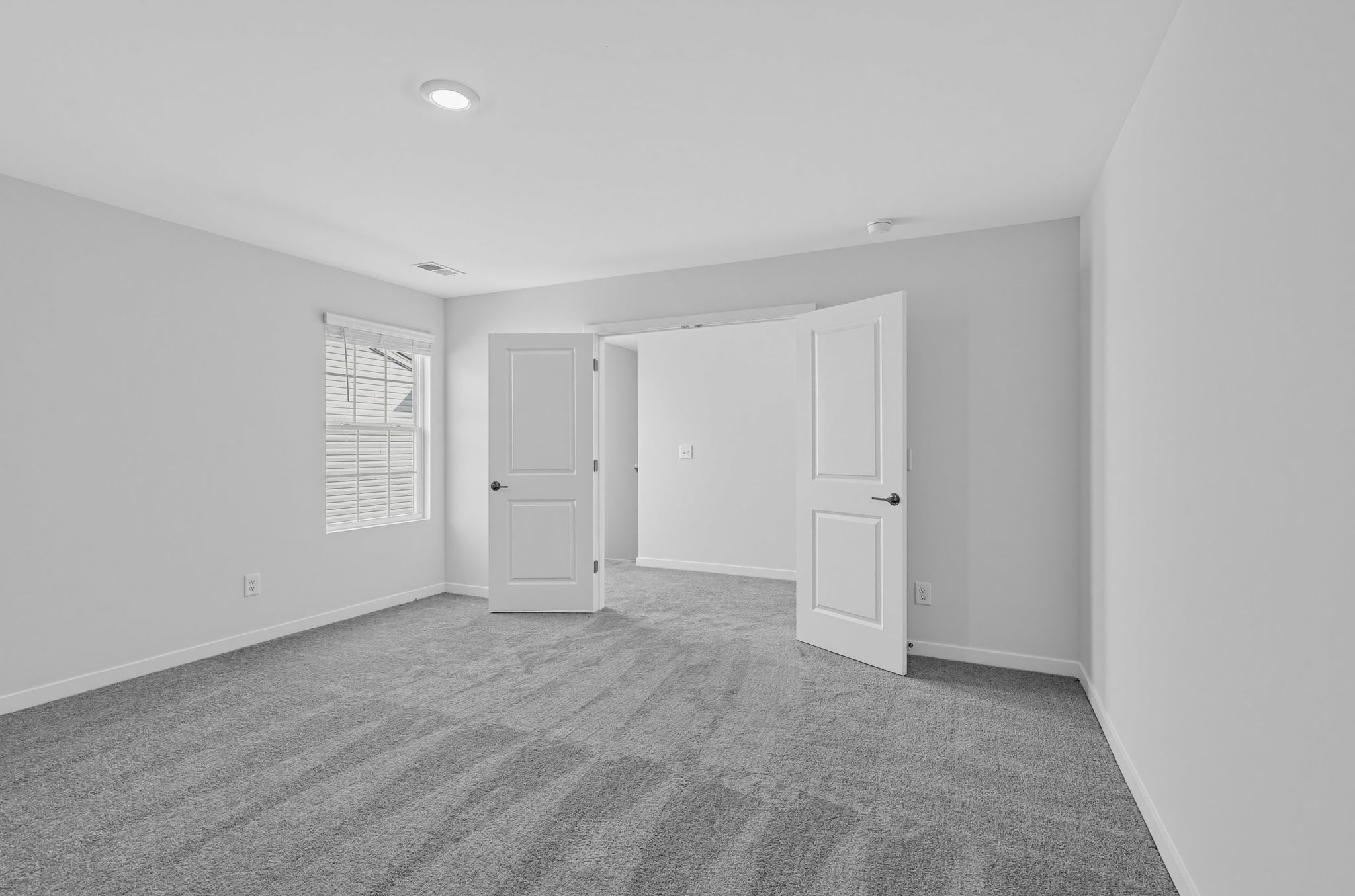 Crescent Hills Frost II 20