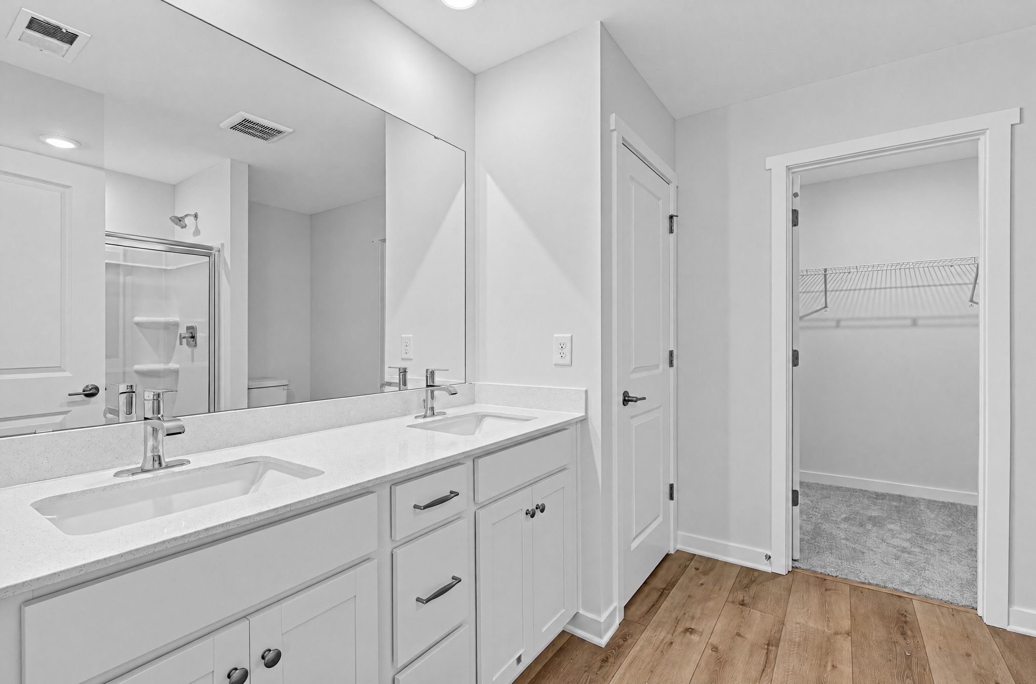Crescent Hills Frost II 22