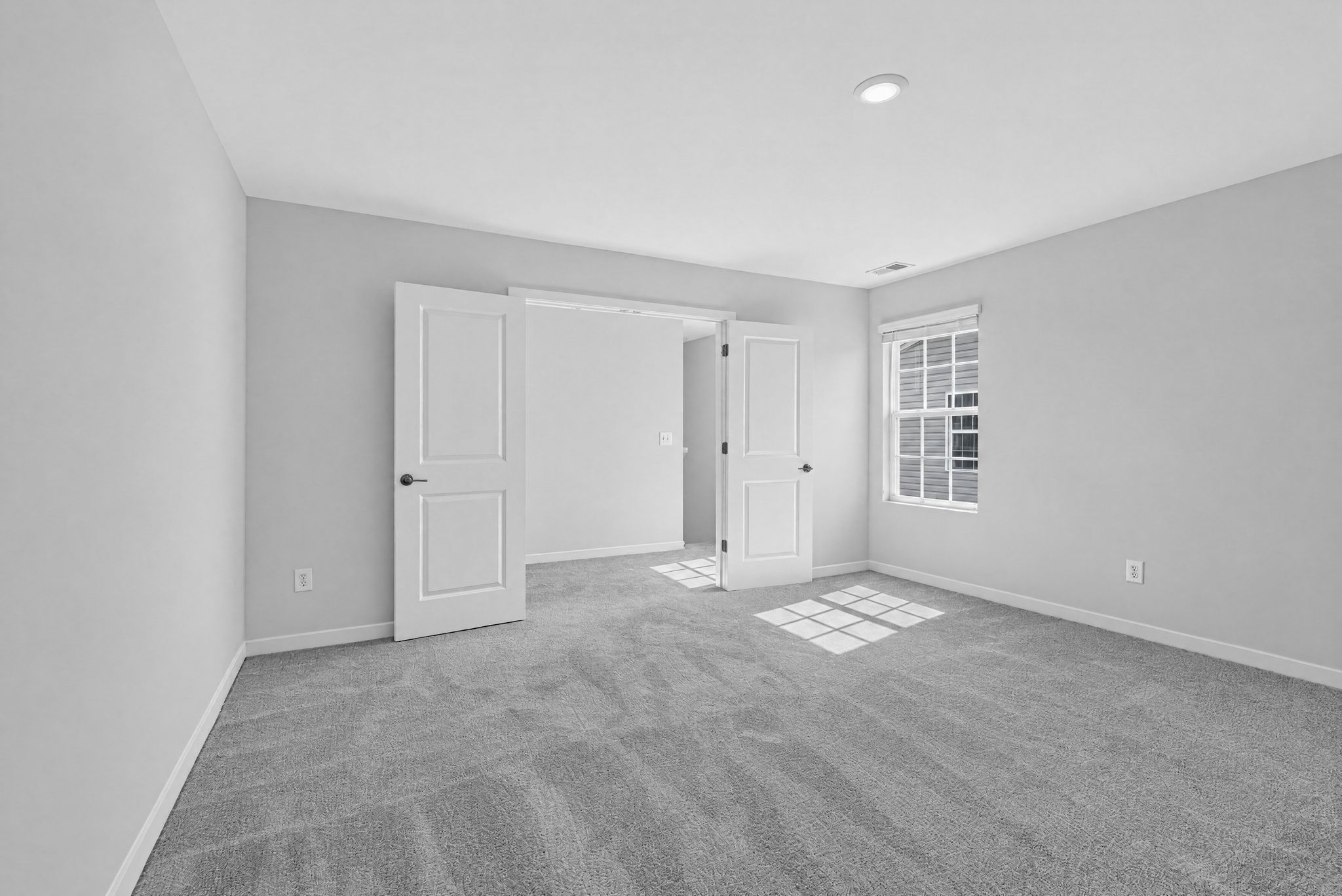 Crescent Hills Frost II 24
