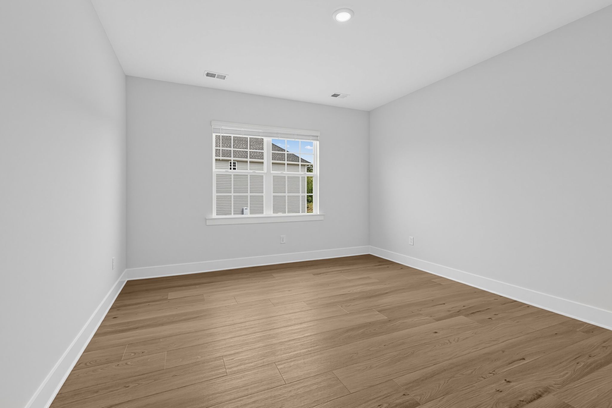 Pine Oaks Estates Bedford 24