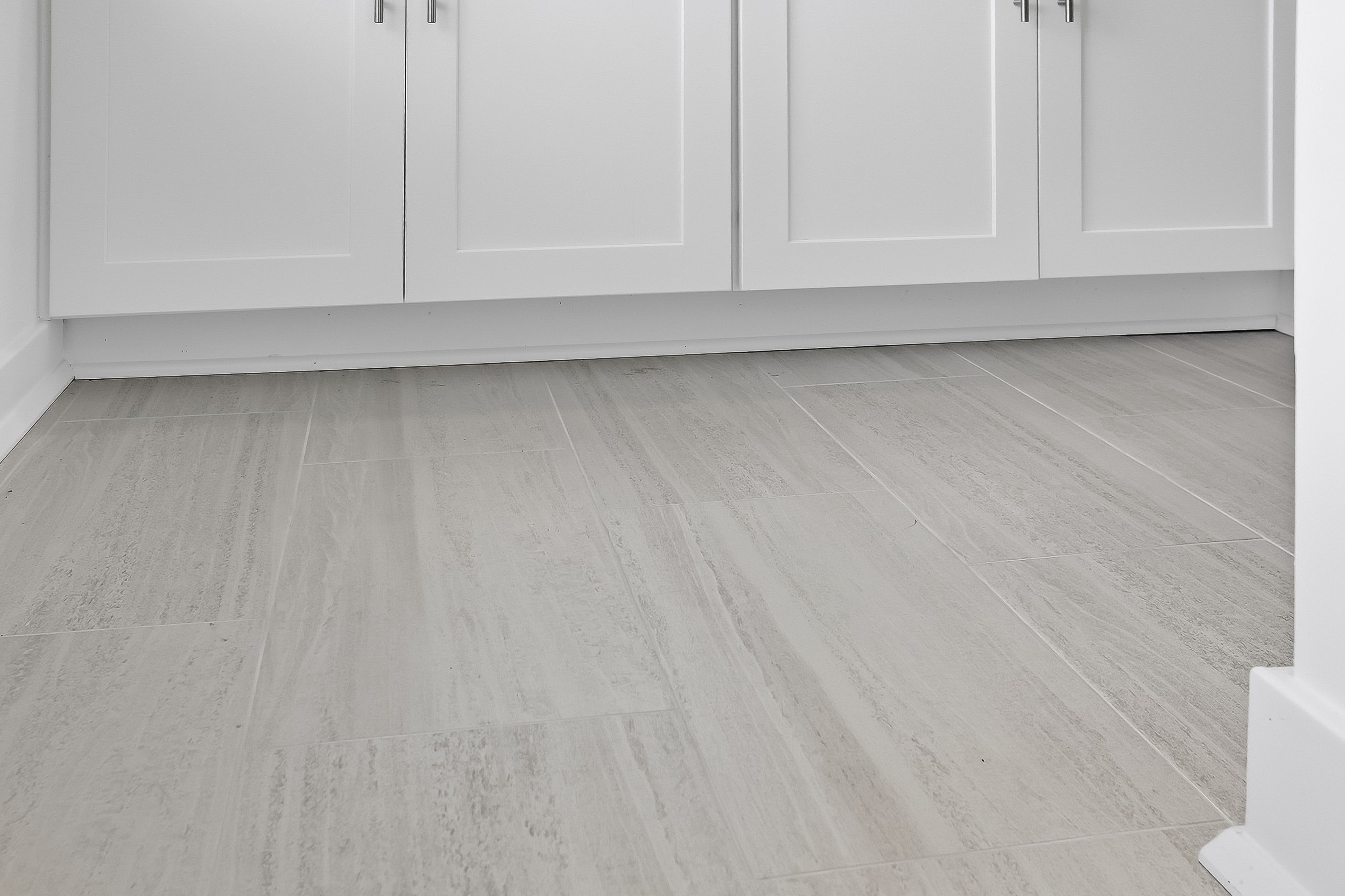 Pershing West Terrace Tuxedo Reserve EI Tile
