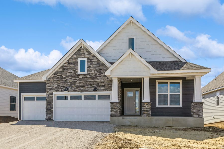 20079 Gambit Pass. Lakeville, MN 55044