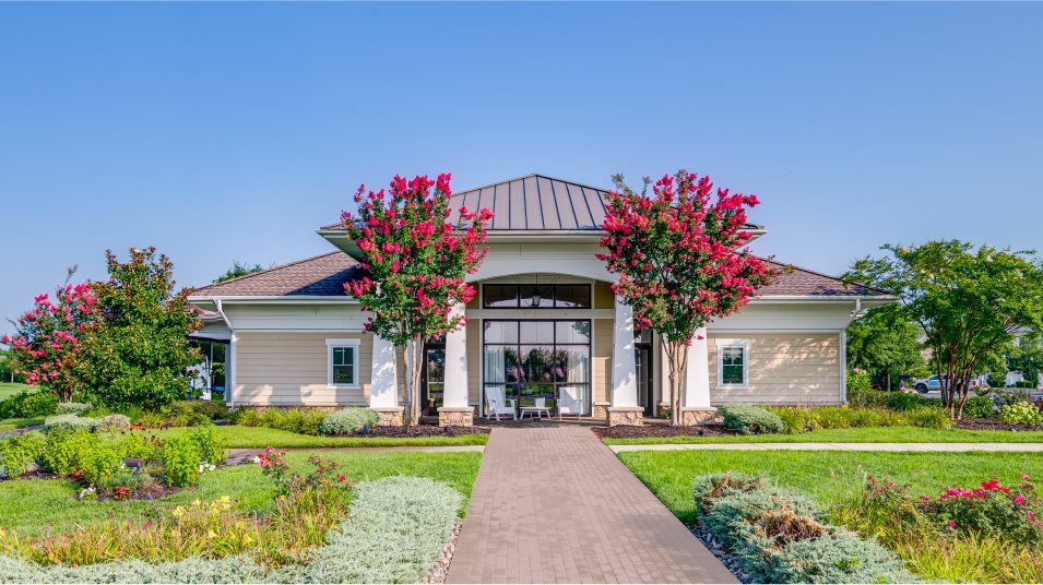 Plantation Lakes Community Center Amenity