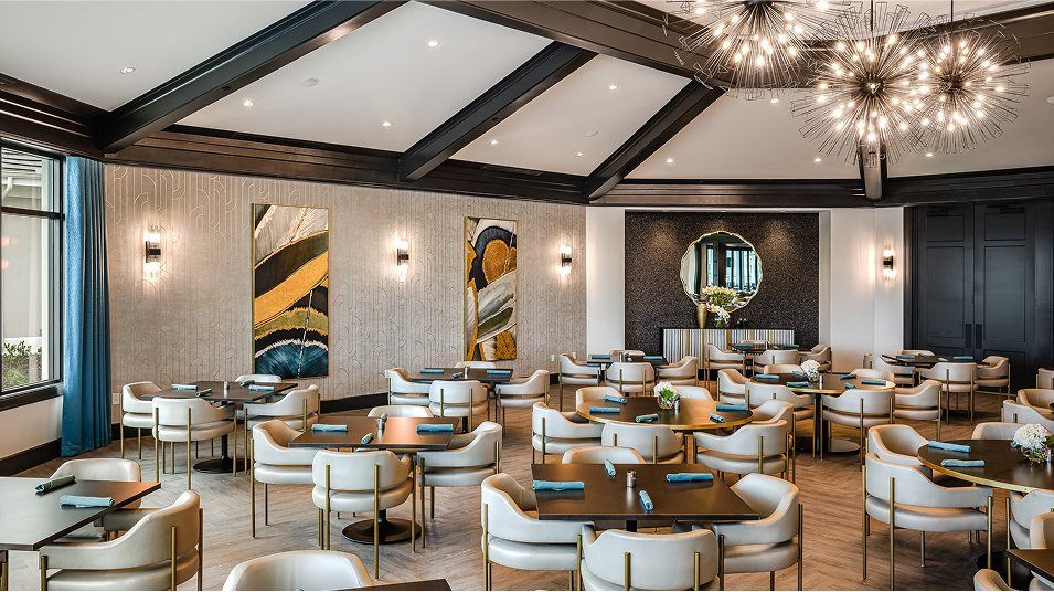 National Golf & Country Club Clubhouse Dining area