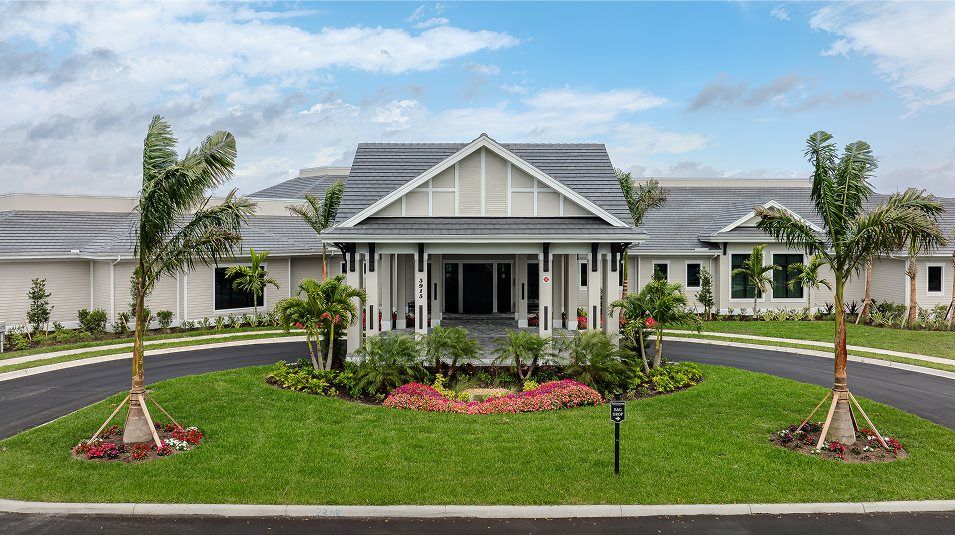 National Golf & Country Club Clubhouse Exterior