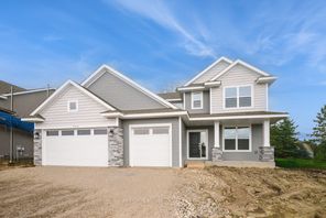 9706 Jasmine Ave NE (Vanderbilt)