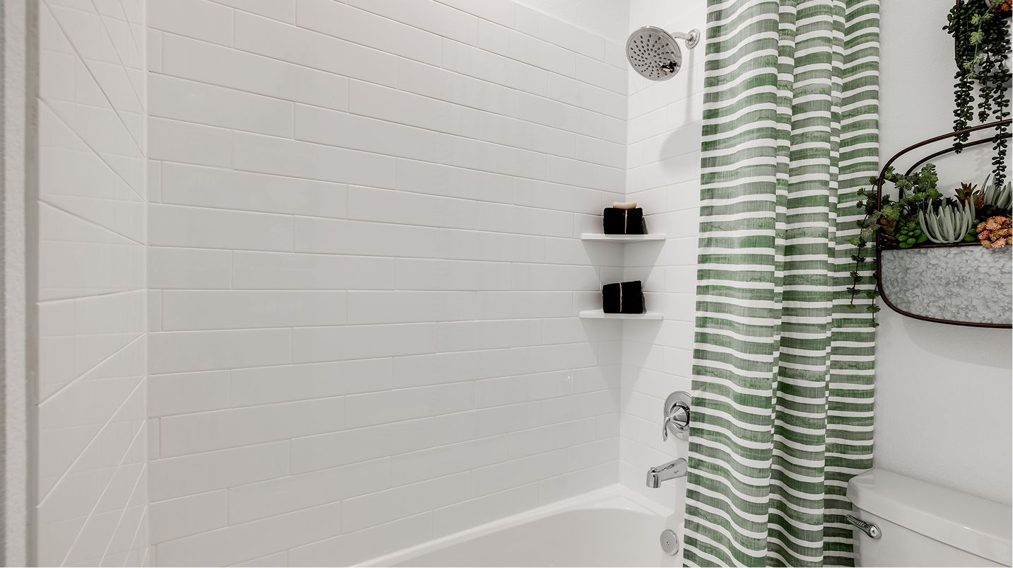 Pic Ei bath2 Tile Surround Bath Tub F1