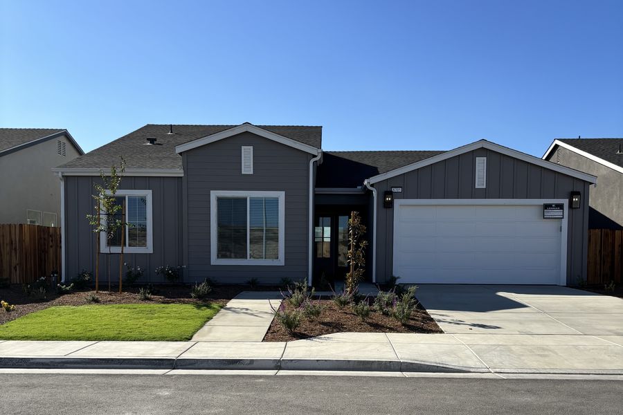 8705 Merrion Square Avenue (Moonlight)