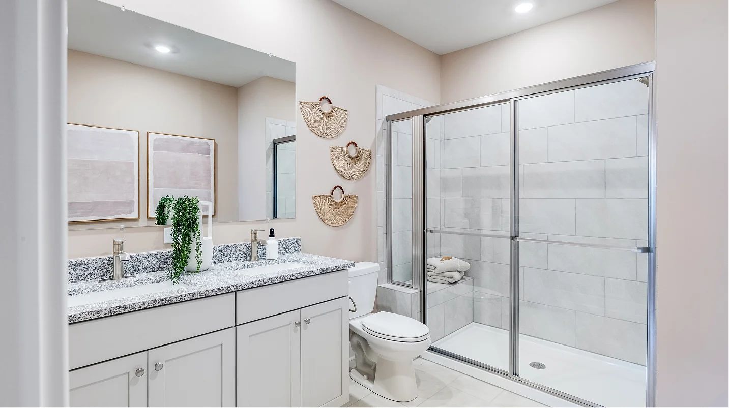 2494 Jennings Owners Bath F1 Base2