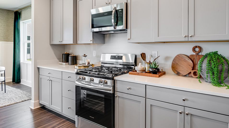 2181 Dover Kitchen 3of3 F1 Base2