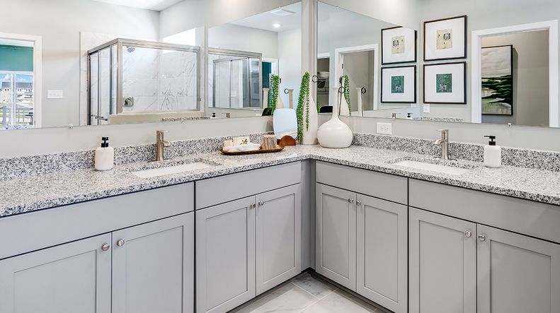 2181 Dover Owners Bath F1 Base2