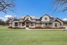 casa en Lingenfelter Custom Homes por Lingenfelter Custom Homes