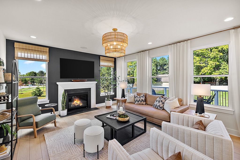 Manors at Creekside Village por Lombardo Homes Michigan en Ann Arbor Michigan