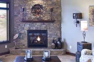 Longhenry Custom Homes por Longhenry Custom Homes en Sioux Falls South Dakota