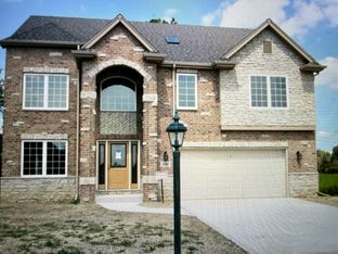 Falling Waters por Luxor Homes en Gary Indiana