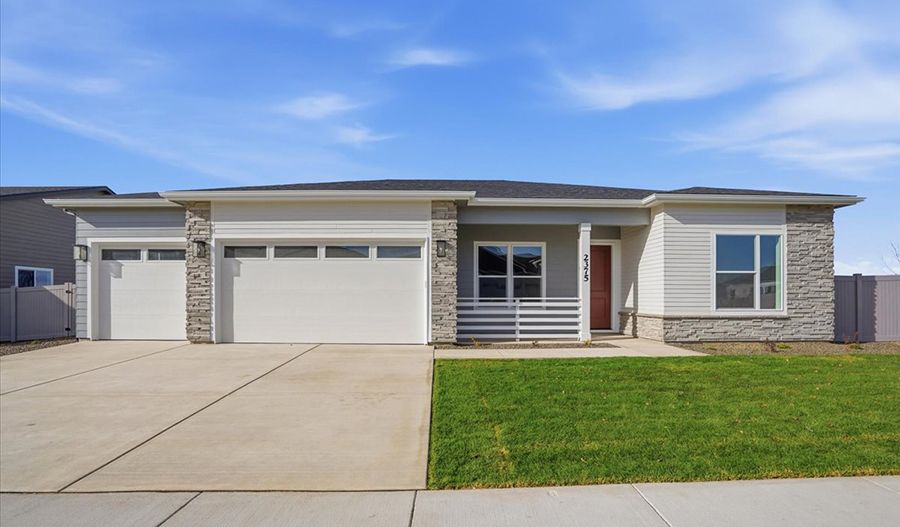 2375 N. Kenora Avenue (Helena)