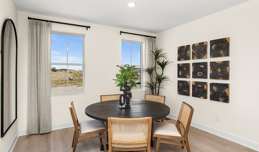 Kimberly - Dining Area