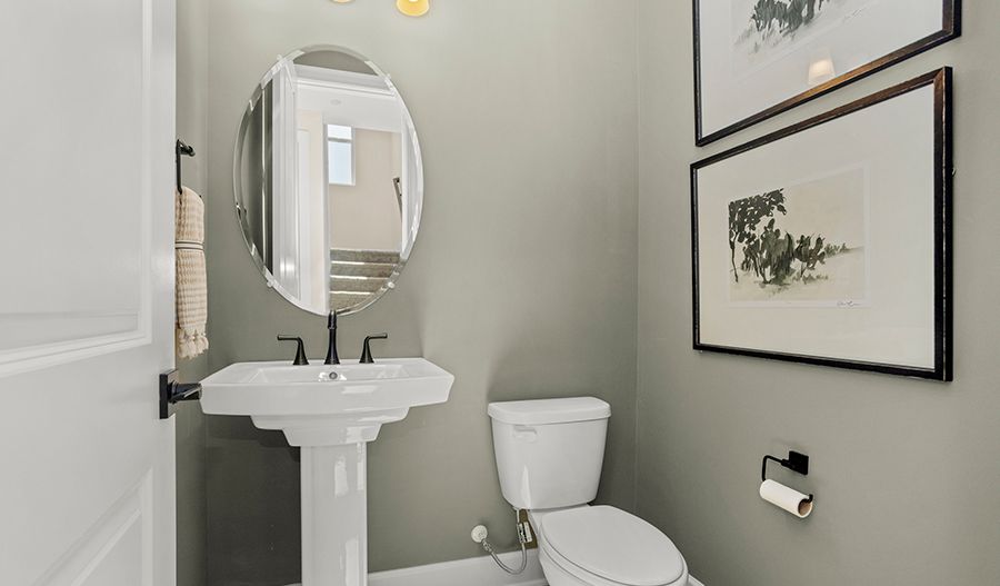 Kipling - Powder Room