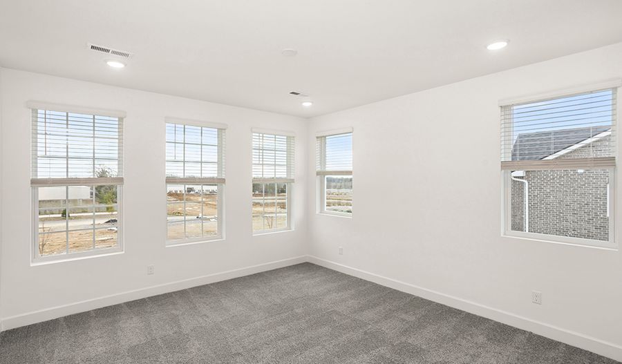 318 Lynwood Station Boulevard (Kipling)