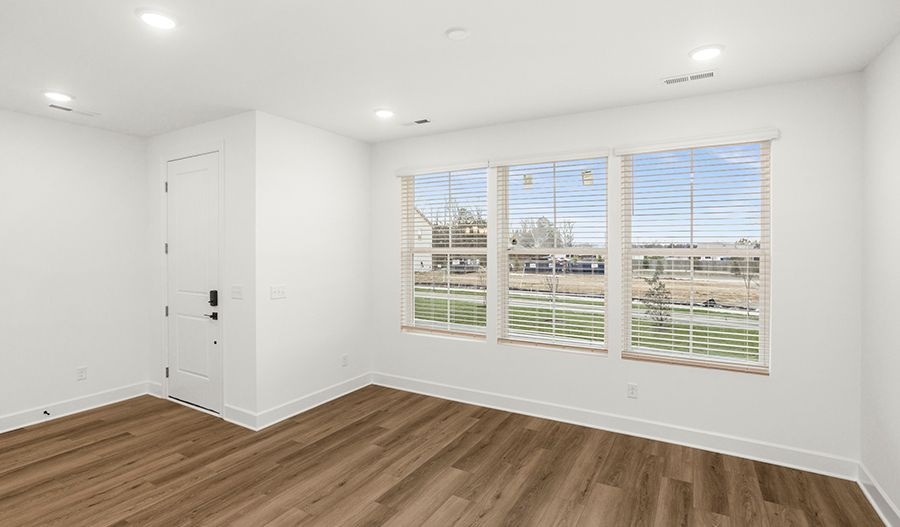 316 Lynwood Station Boulevard (Kipling)