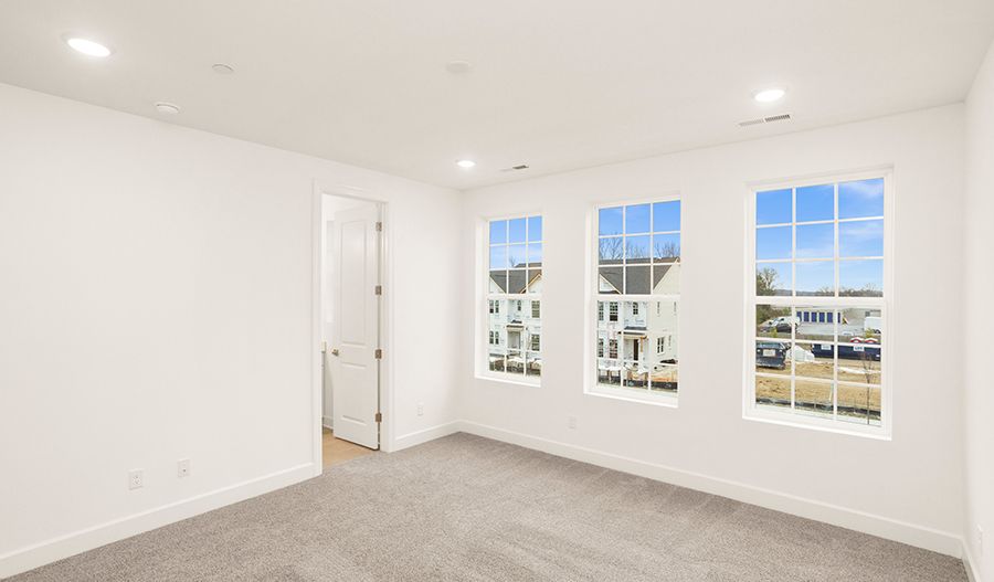 310 Lynwood Station Boulevard (Kipling)