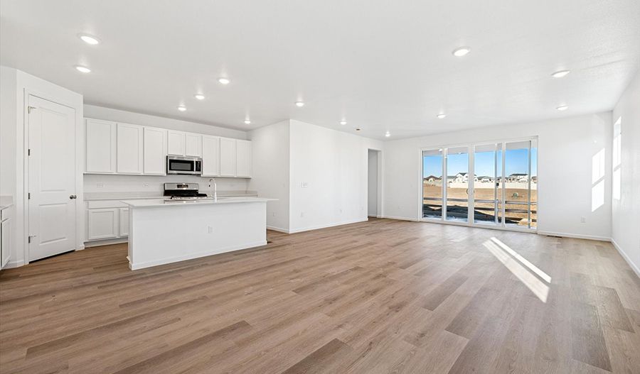 311 Smith Avenue (Bronze)