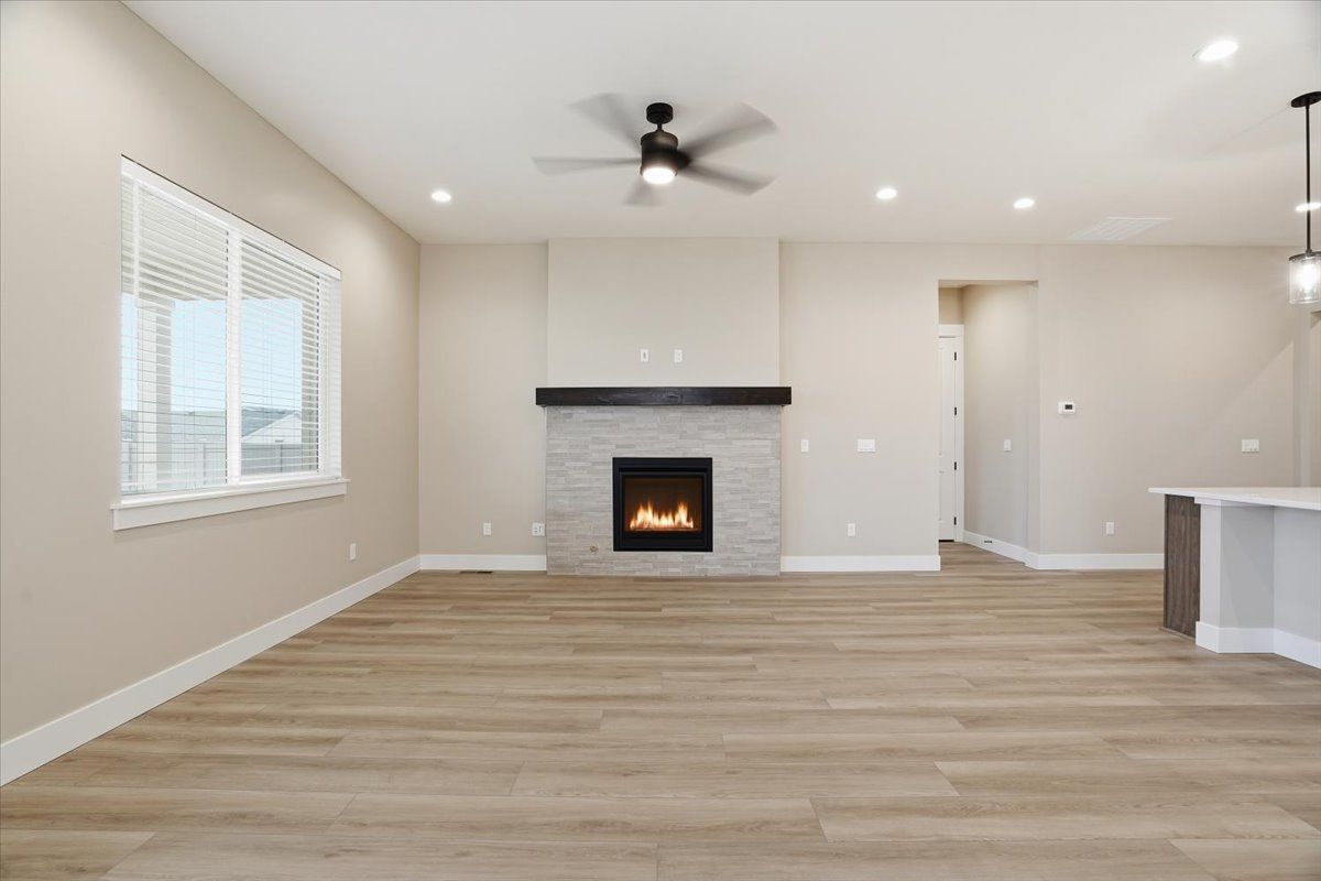 2378 N. Kenora Avenue (Harris)