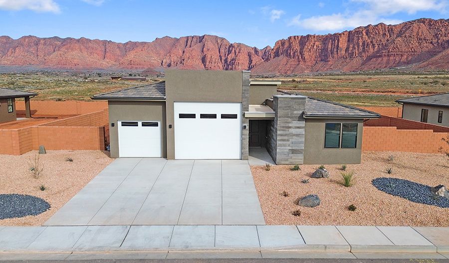 704 W. Desert Dove Lane