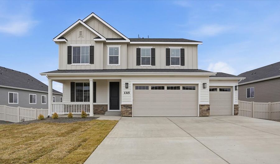 1315 White Cliffs Street