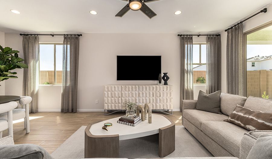 casa en Portfolio at White Tank Foothills por Richmond American Homes