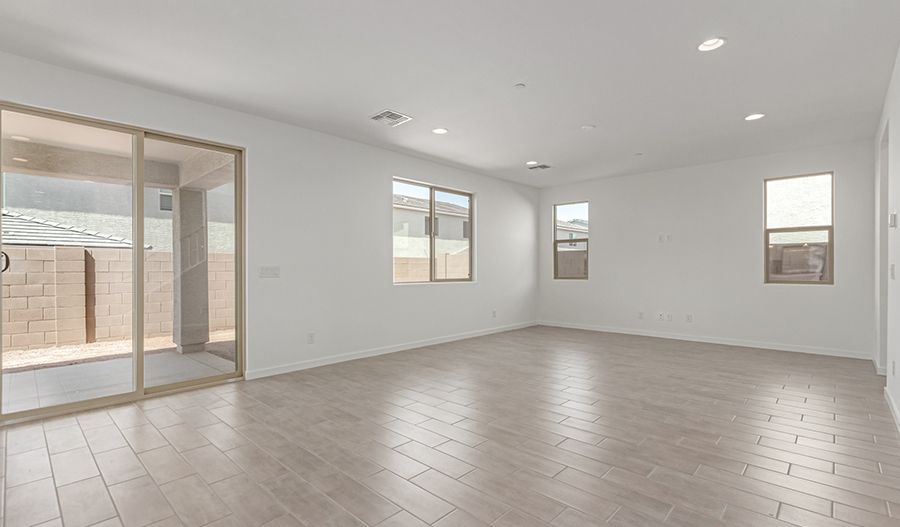 11631 W. Green Drive (Pearl)