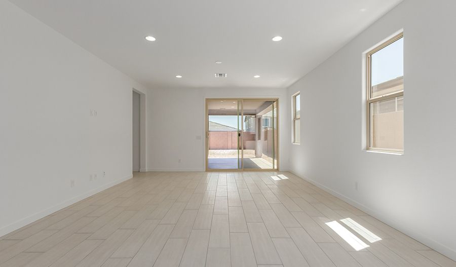 18189 W. Hess Street (Sunstone)