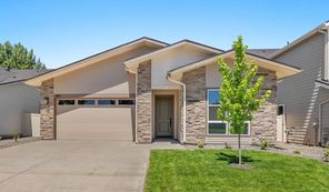 566 E Lockhart Street (Arlington)