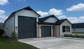20408 Stelfox Street (Copper)