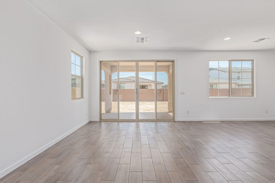12389 W. Marguerite Avenue (Agate)