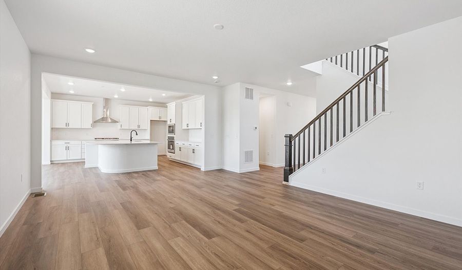25344 E. Warren Place (Hemingway)