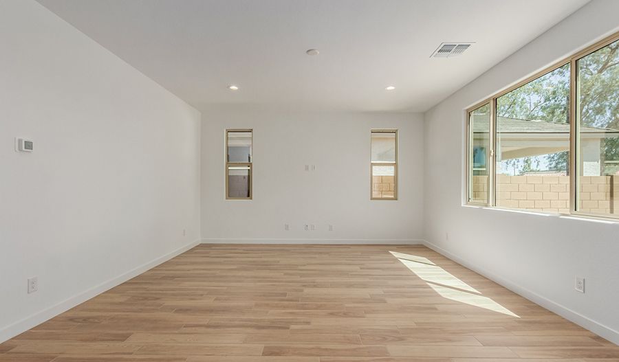 5443 W. Loma Lane (Ammolite)
