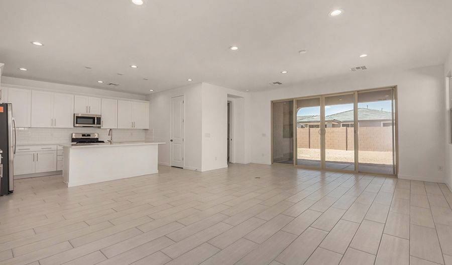 5440 W. Loma Lane (Slate)