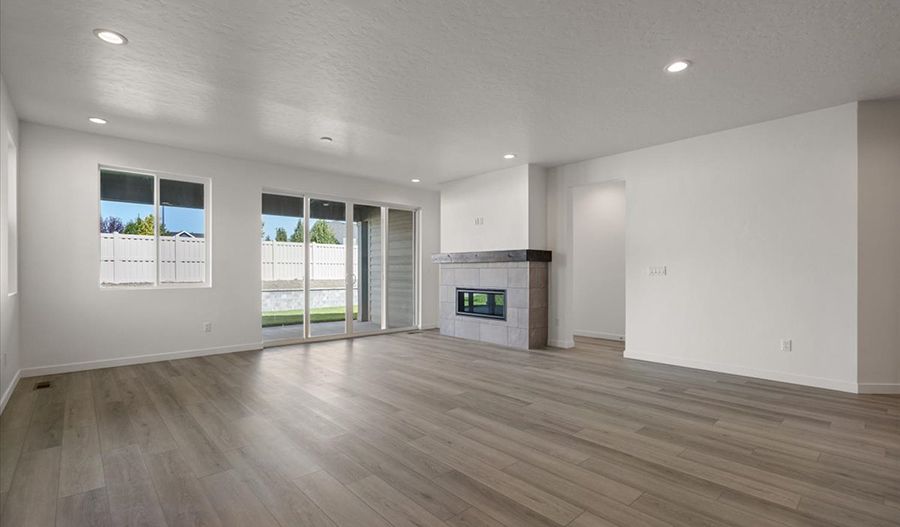 1230 Stirling Meadows Court (Pewter)