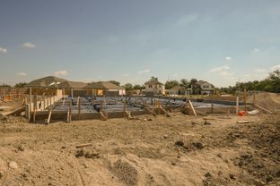 Moscoso - Cinco Lakes: San Antonio, Texas - M/I Homes