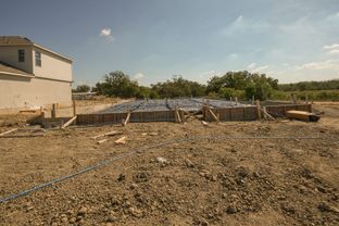 Pizarro - Cinco Lakes: San Antonio, Texas - M/I Homes