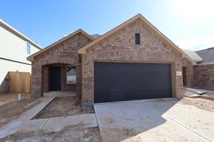 Magnolia - Pinewood At Grand Texas: New Caney, Texas - M/I Homes