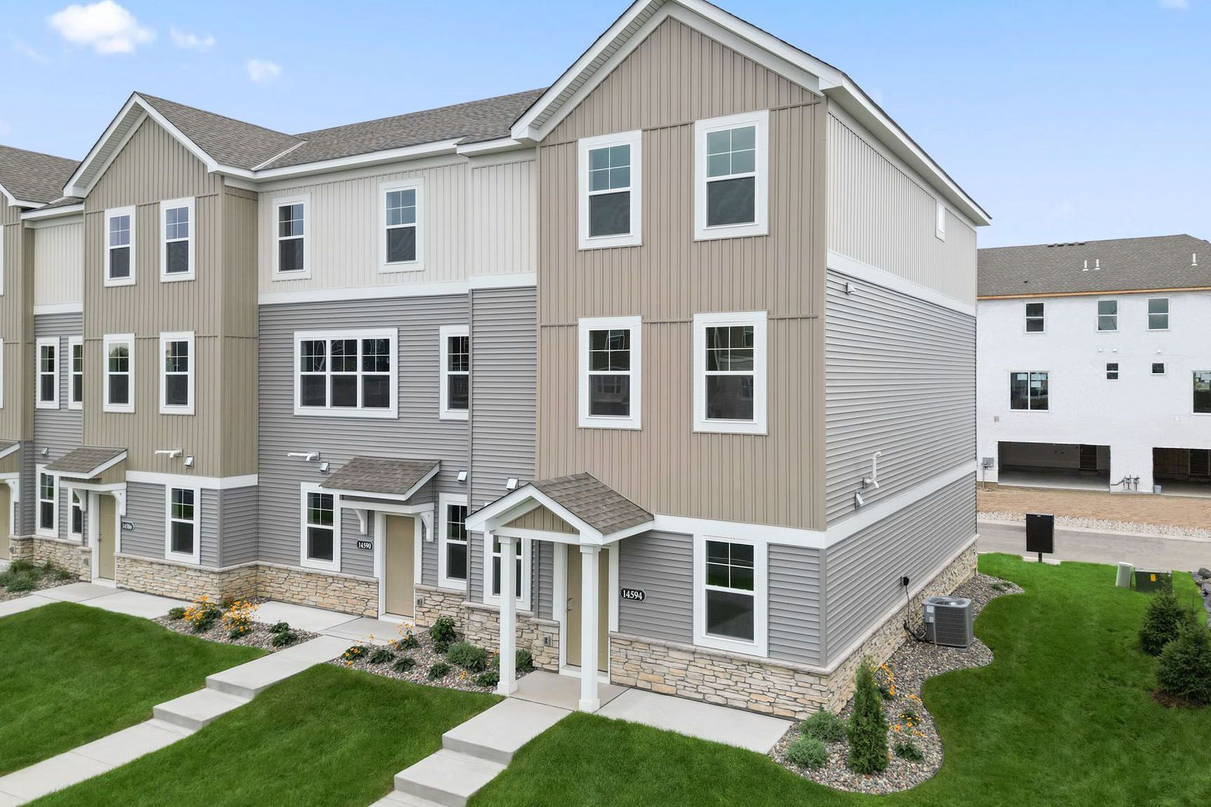 Capri - Parkside Townhomes: Ramsey, Minnesota - M/I Homes