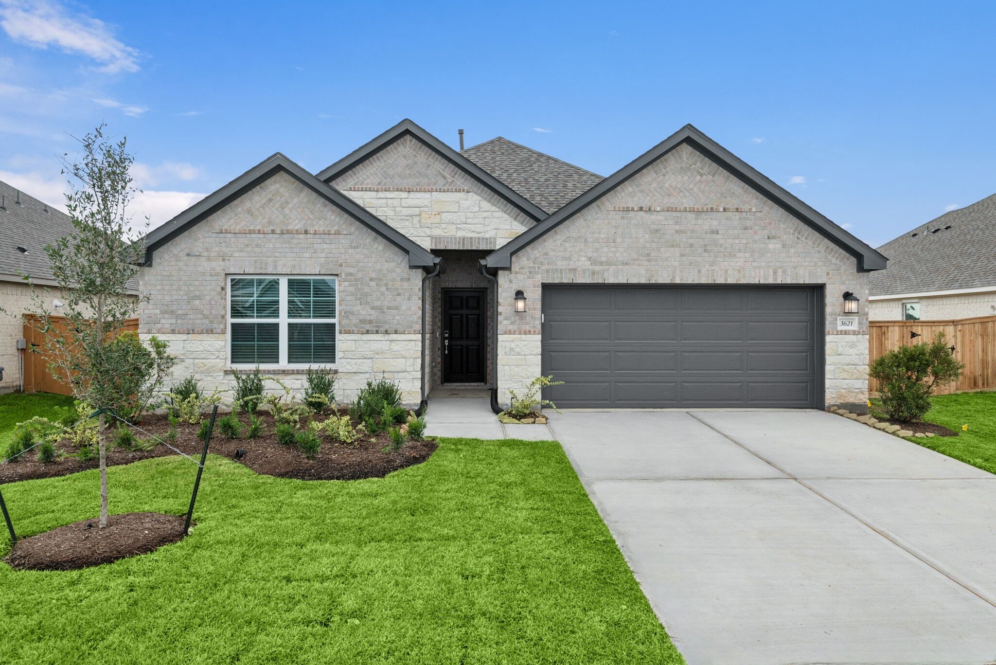 3621 Moraine Lake Drive