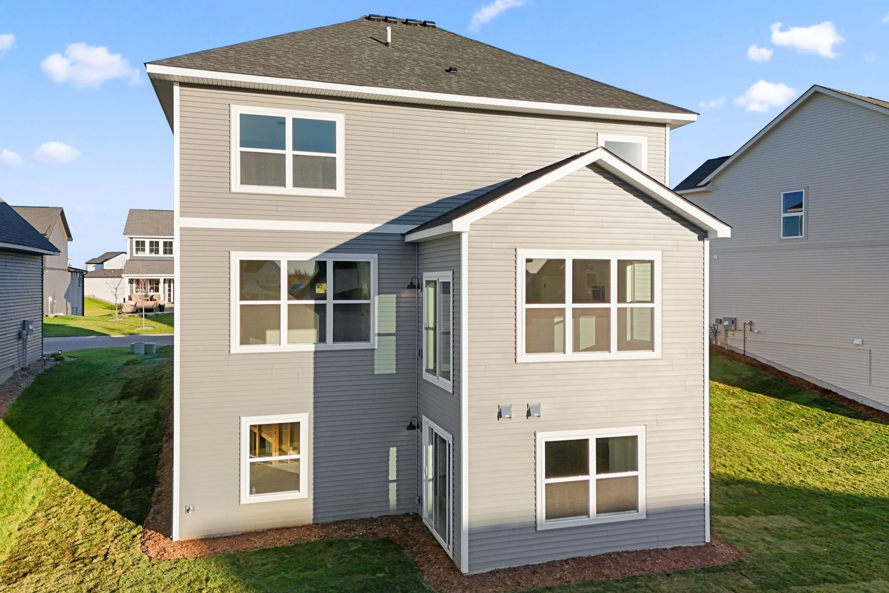 2713 Kenwood Ave NE (Taylor)