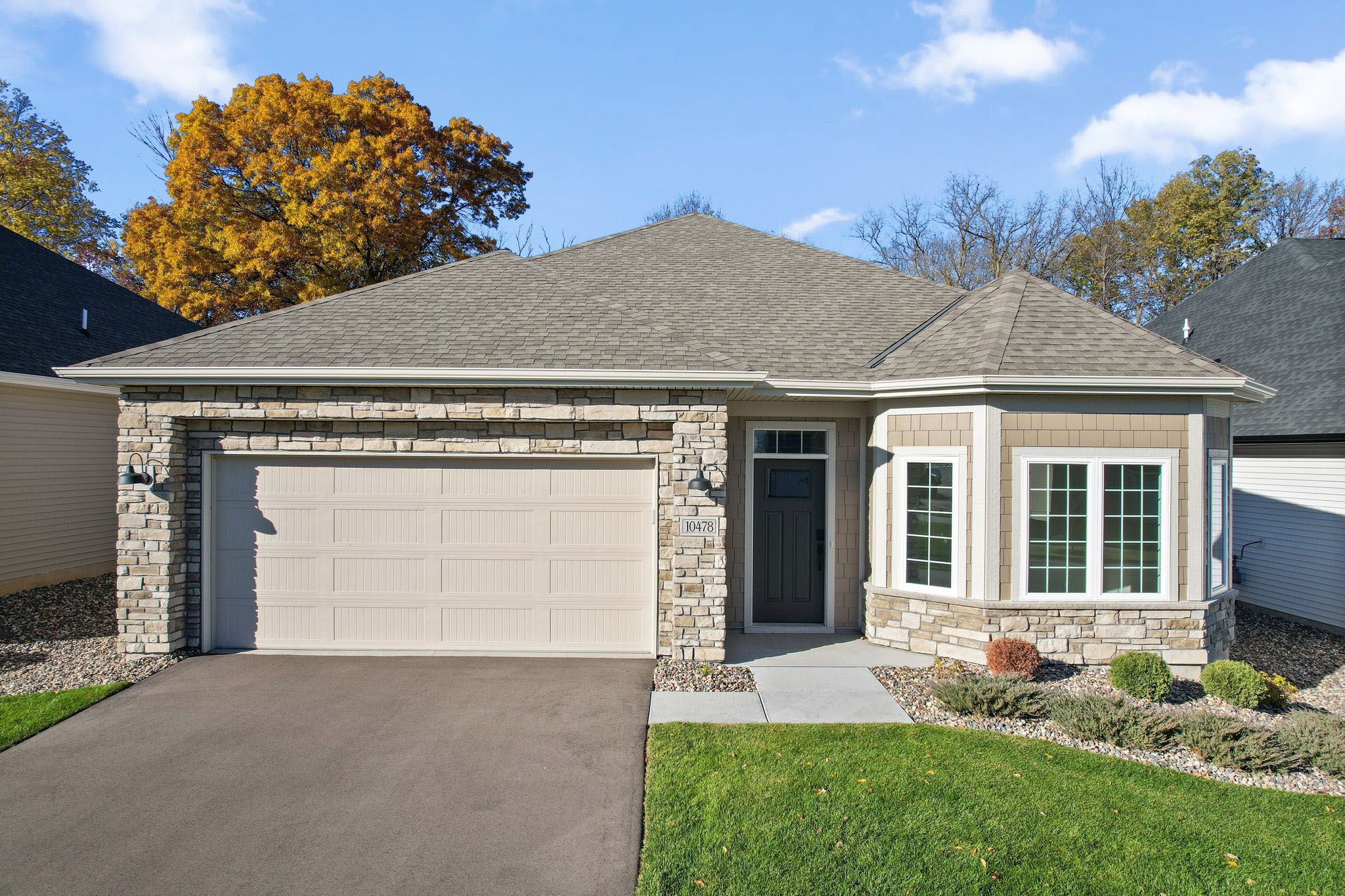 Cedarwood - Mississippi Landing: Cottage Grove, Minnesota - M/I Homes