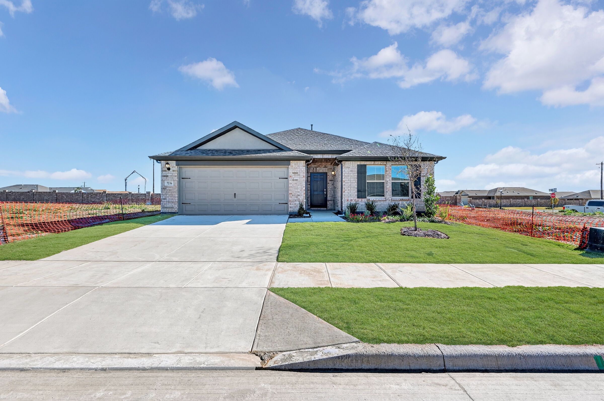 Boone - Mobberly Farms: Pilot Point, Texas - M/I Homes