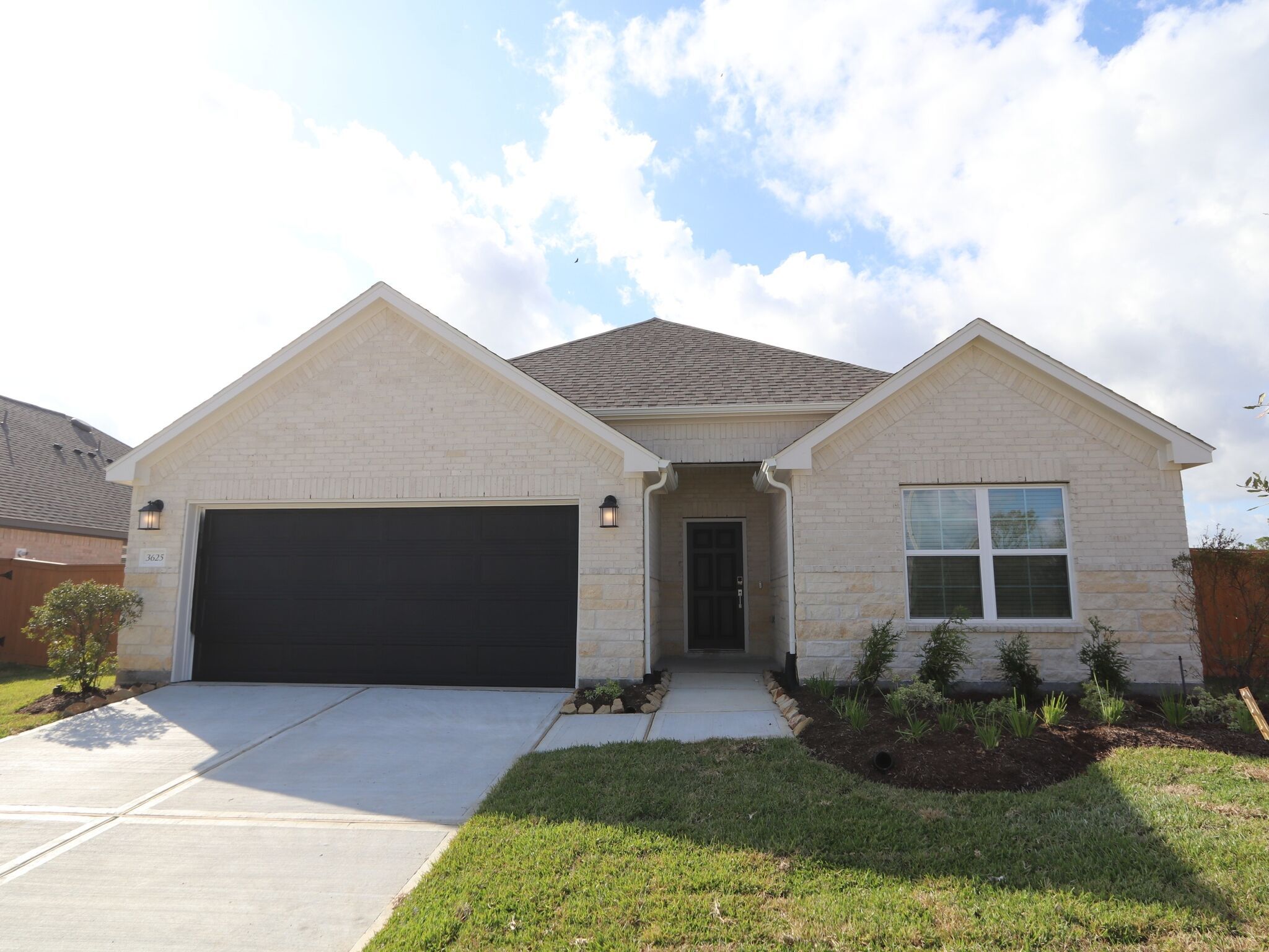 Boone - Lago Mar: Santa Fe, Texas - M/I Homes